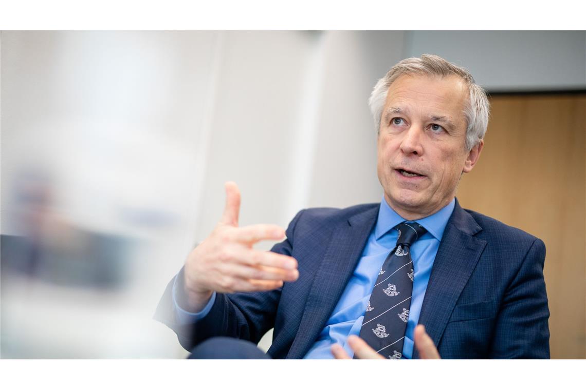 Baden-Württemberg wird es laut Experte besonders hart treffen LBBW-Chefvolkswirt Moritz Kraemer