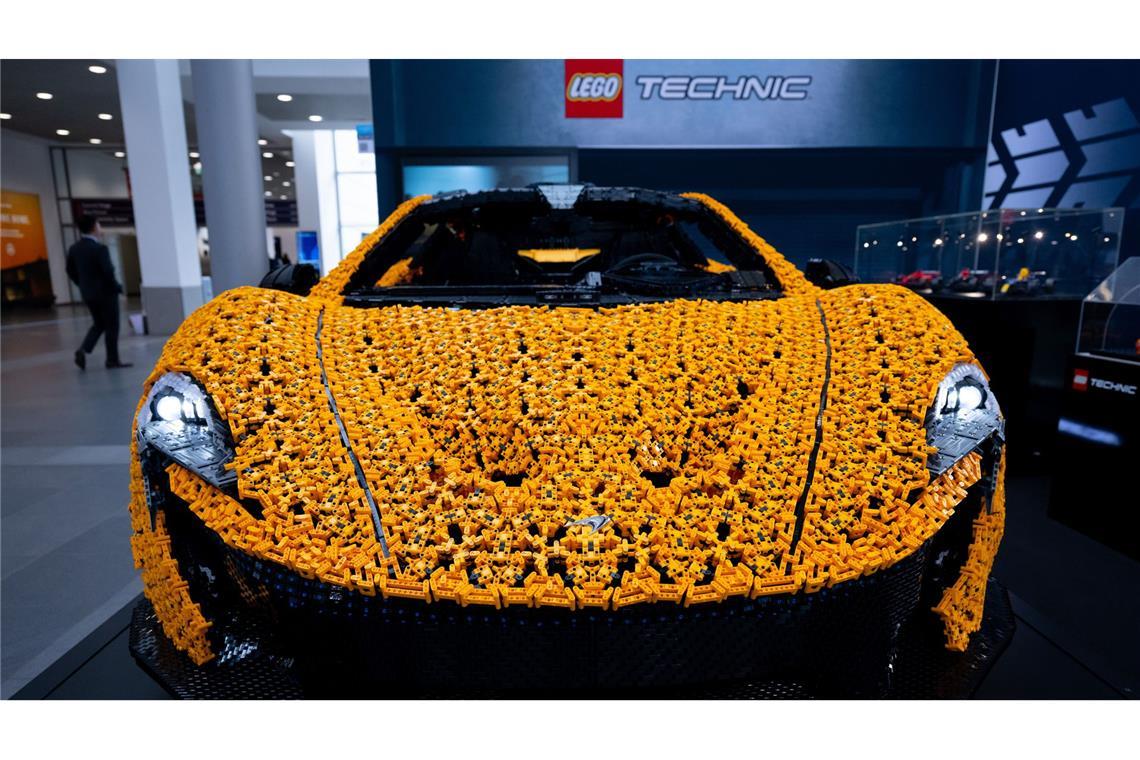 Lego kann auch Sportwagen bauen.
