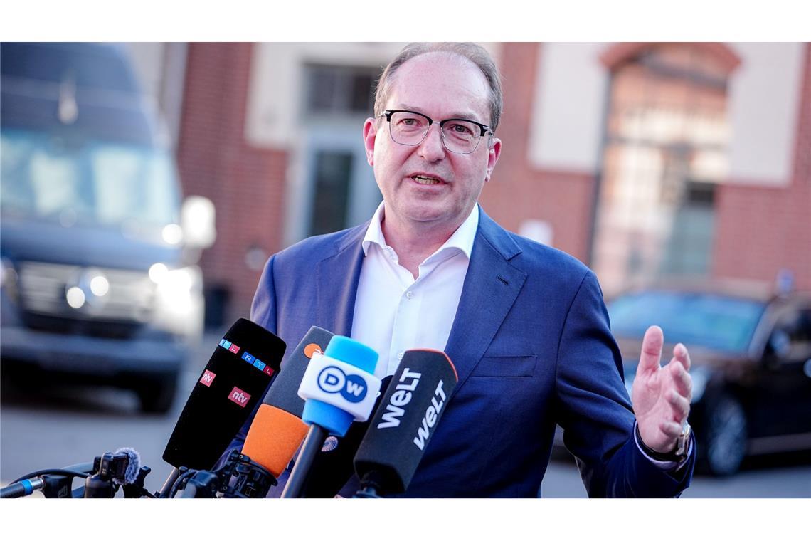 Legte der SPD-Kandidatin indirekt den Rückzug nahe: Alexander Dobrindt.