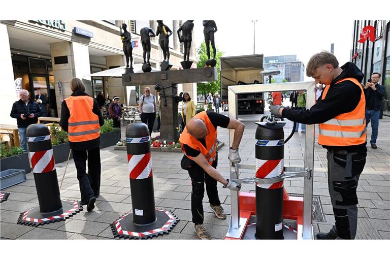 Leipzig stellt massive Sperren nach tödlicher Amokfahrt auf.