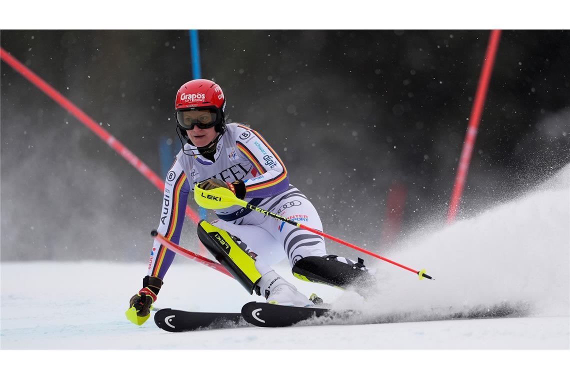 Lena Dürr aus Deutschland in Aktion beim Ski-Weltcup in Copper Mountain.