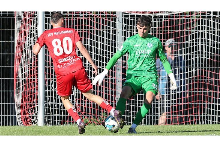 Leon Neaime bewahrte die Kickers in der Anfangsphase mehrfach vor einem Rückstand.