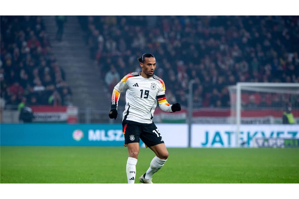 Rückkehrer Goretzka trifft zum Sieg – DFB-Elf gewinnt Viertelfinal-Hinspiel Leroy Sané (Note 4): Der Münchner Außenstürmer durfte in Abwesenheit der beiden verletzten Offensivkräfte Florian Wirtz und Kai Havertz von Beginn an ran und zeigte gegen die Italiener eine uninspirierte Vorstellung. So droht Sané im Rückspiel am Sonntag in Dortmund die Bank.