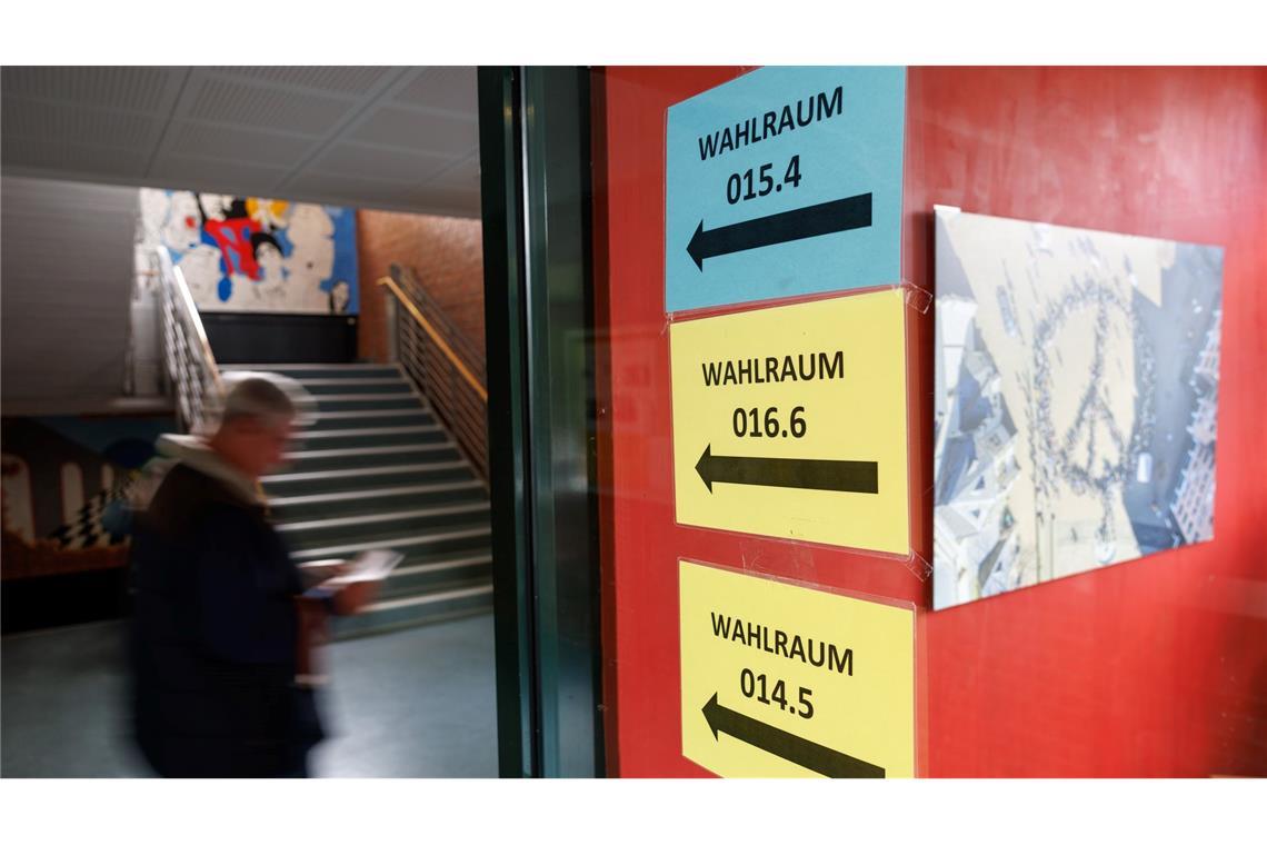 Erkenntnisse aus den NRW-Kommunalwahlen in Bund und Land Licht und Schatten für fast alle Parteien bei den Kommunalwahlen in NRW.
