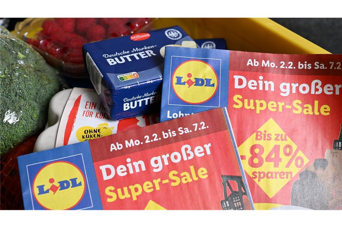 Lidl kämpft um die Gunst der Kundinnen und Kunden, auch mit Hilfe von Werbekampagnen und Rabattaktionen.