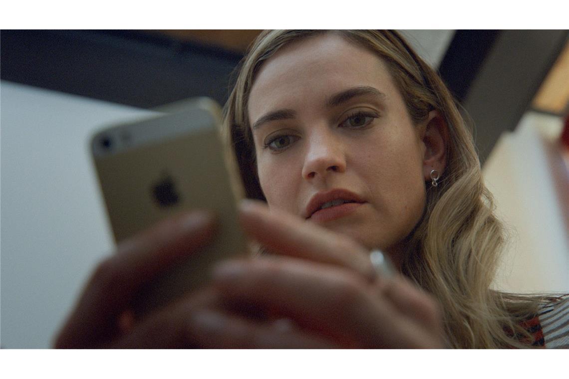 Wie die Dating-App in die Welt kam: Lily James in "Swiped" Lily James spielt Whitney Wolfe Herd.