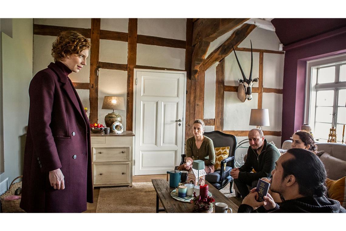 „Stille Nacht“: Was taugt der neue „Tatort“ aus Bremen? Linda Selb (Luise Wolfram) versucht die Strukturen der Patchworkfamilie zu ergründen