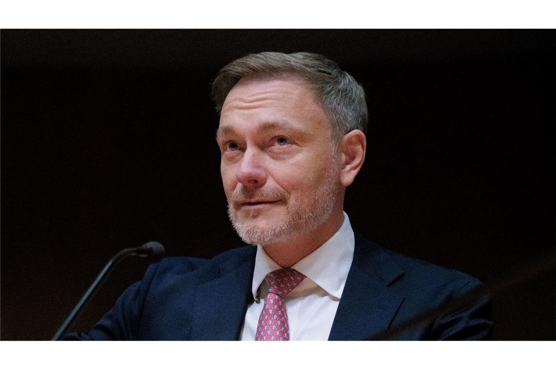 Lindner gegen Grünen-Kurs beim Atomausstieg: "Parteipolitik" Lindner war für einen längeren Betrieb der Atomkraftwerke.
