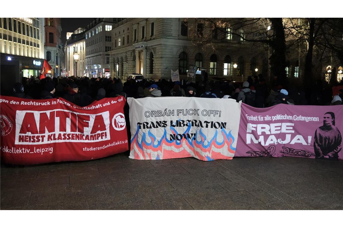 Linke Kundgebung im Stadtzentrum von Leipzig.
