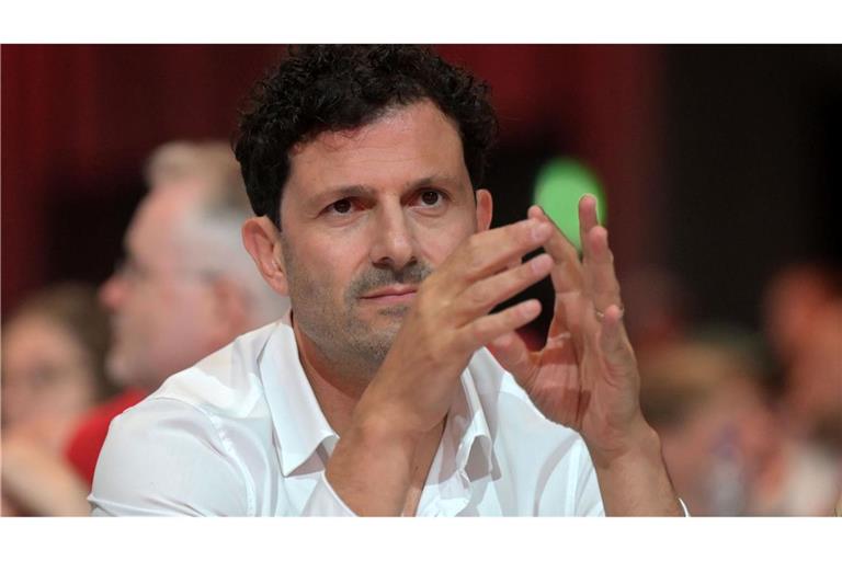 Linken-Chef Luigi Pantisano entschuldigt sich für Äußerungen über die CDU. (Archivbild)