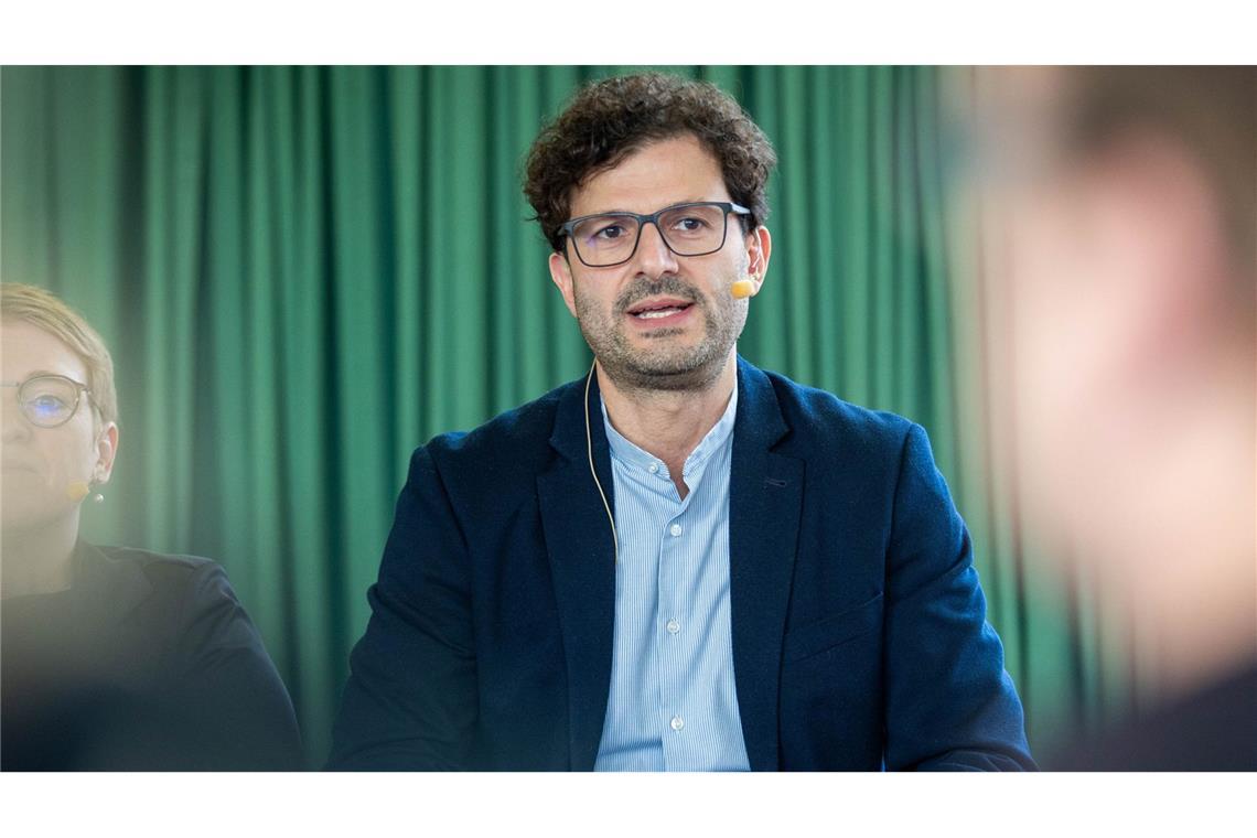 Luigi Pantisano zum stellvertretenden Fraktionsvorsitzenden der Linken gewählt Linken-Politiker Pantisano ist neuer stellvertretender Fraktionsvorsitzender der Linken im Bundestag. (Archivbild)