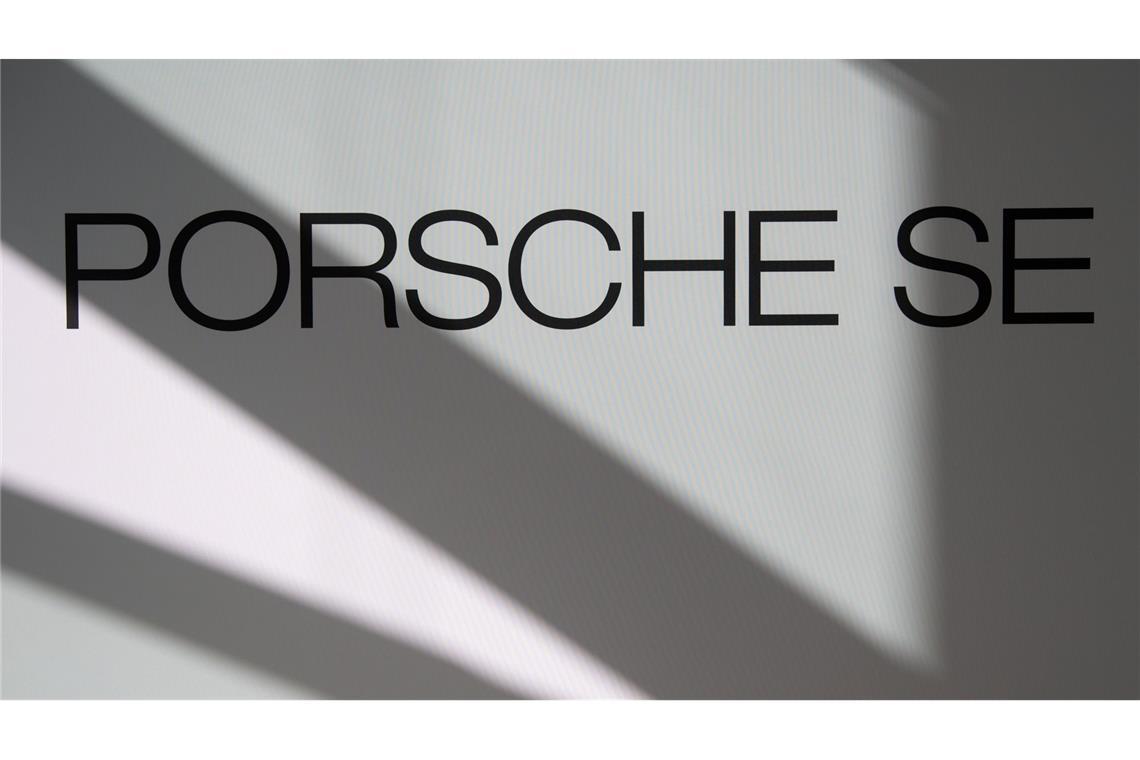 Logo und Schriftzug der Porsche SE.