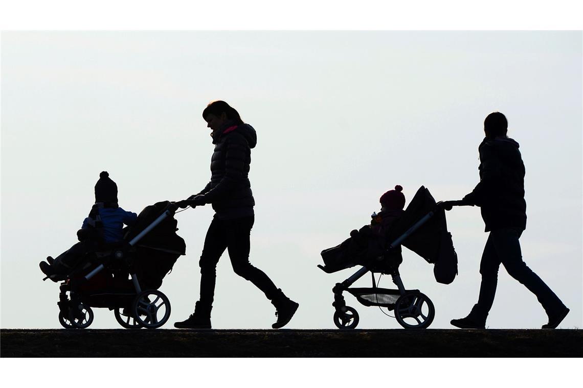 Babys vertauscht – Aufklärung nach 35 Jahren ls Doris und Jessica zur Welt kamen, verbrachten sie die erste Zeit in Brutkästen und Wärmebetten. (Symbolbild)