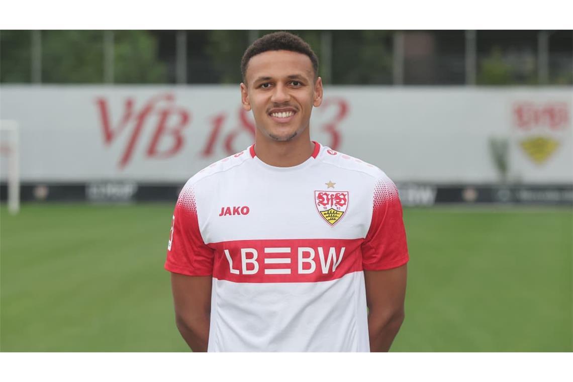 Luca Jaquez (Note 2,5): Der Schweizer gab als rechter Verteidiger sein Startelf-Debüt in einem Pflichtspiel in dieser Saison und zeigte eine stabile Vorstellung, wobei er mehrere Bayer-Angriffe stoppte. In der 21. Minute kam er nach einer Ecke fast selbst zum Kopfball. Mitte der zweiten Hälfte ging er nach einem soliden Auftritt für Finn Jeltsch vom Feld.