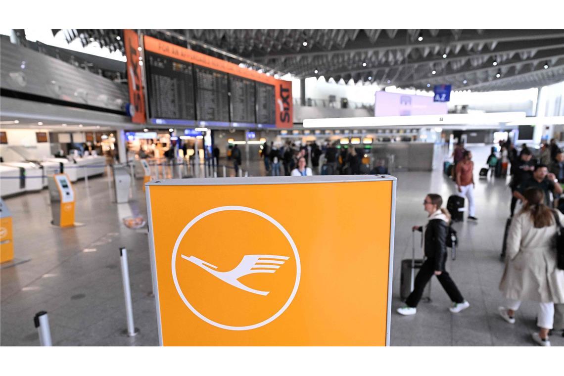 Lufthansa-Abfertigung am Airport.