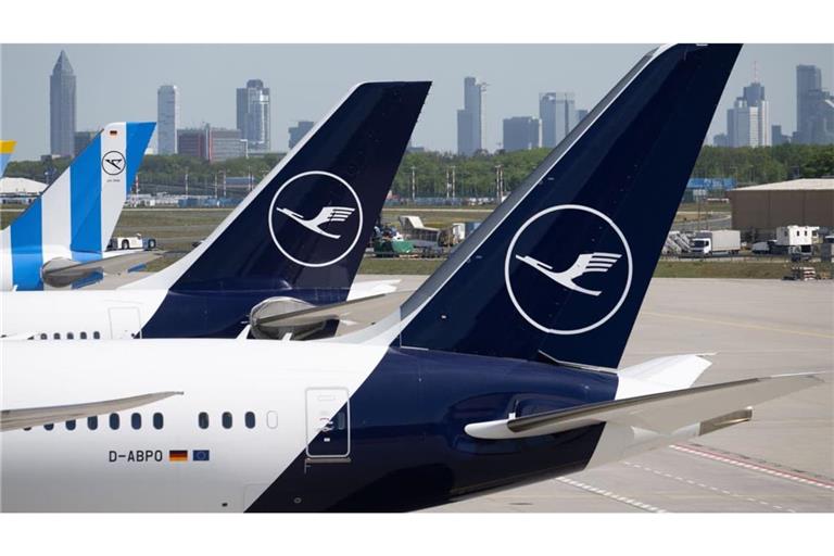 Lufthansa-Maschinen am Flughafen Frankfurt: Getankt wird schon vor der Landung