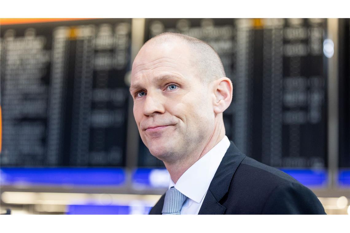 Lufthansa sucht arbeitswillige Crews, um den Streik abzumildern.