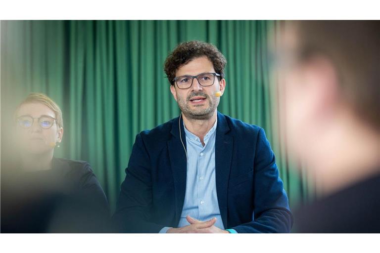 Luigi Pantisano bei einer Podiumsdiskussion in Stuttgart.(Archivbild)