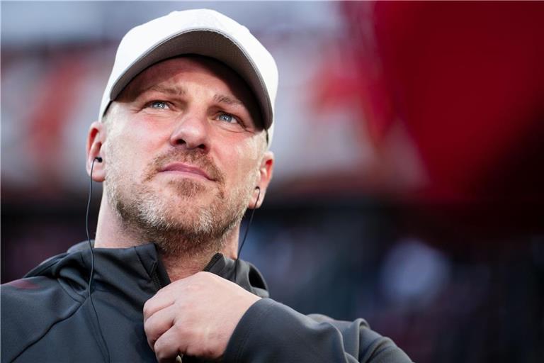 Lukas Kwasniok vom Fußball-Bundesligisten 1. FC Köln hat nach irritierenden Worten um Entschuldigung gebeten.