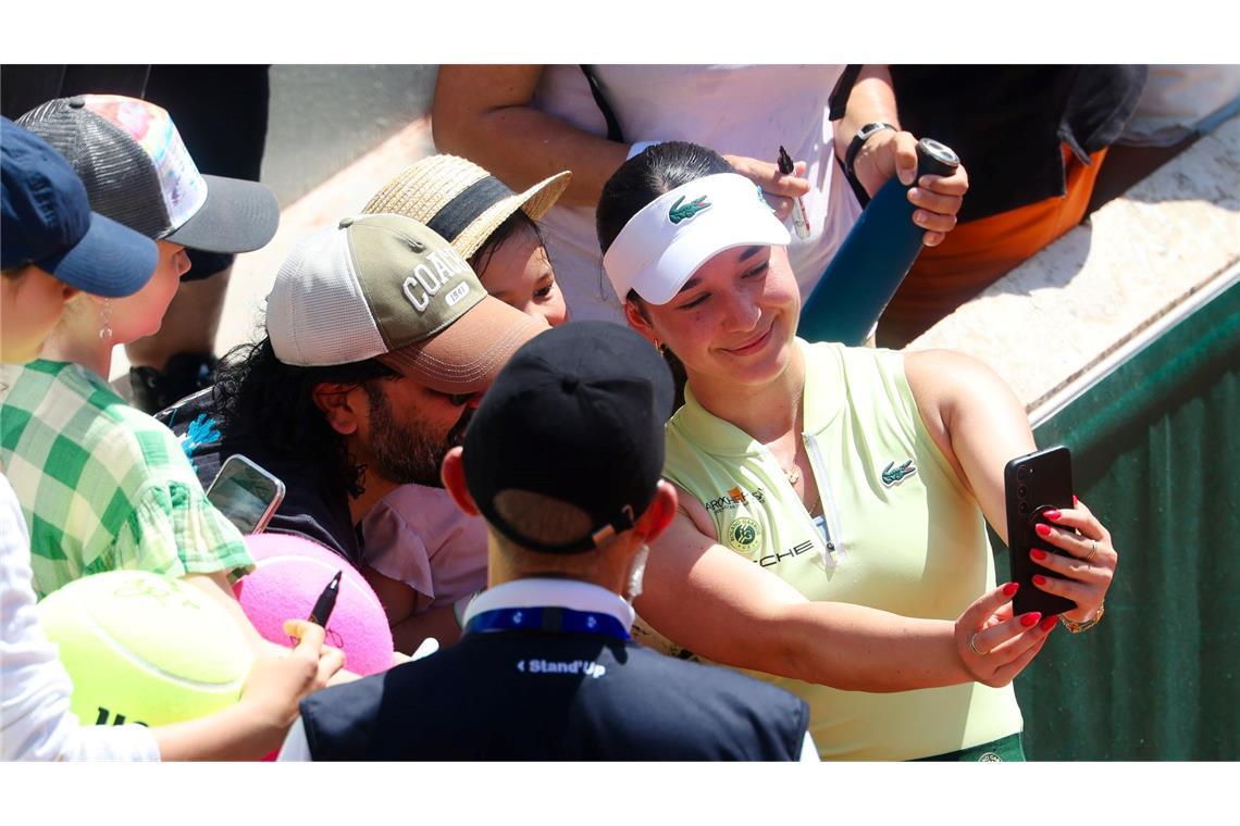 Machte nach ihrem Sieg ein Selfie mit den Fans: Eva Lys.