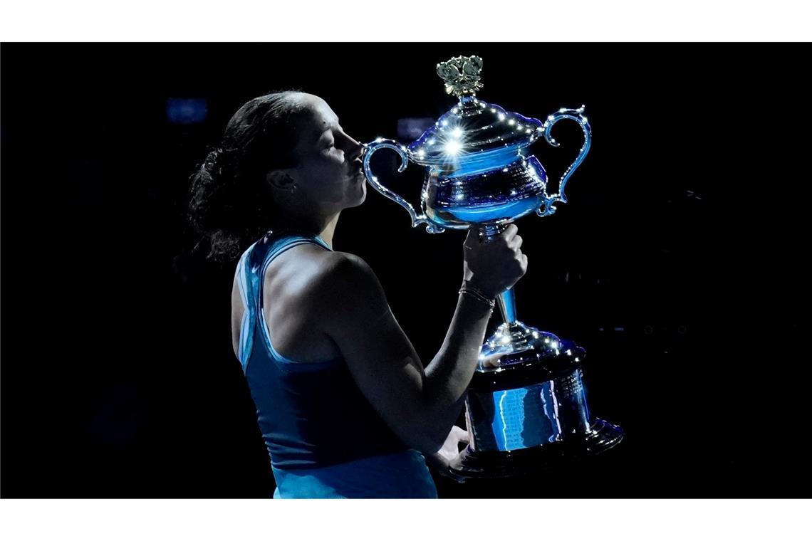 "Bedeutet die Welt": Keys feiert ersten Grand-Slam-Titel Madison Keys wollte den Pokal gar nicht mehr aus den Händen geben