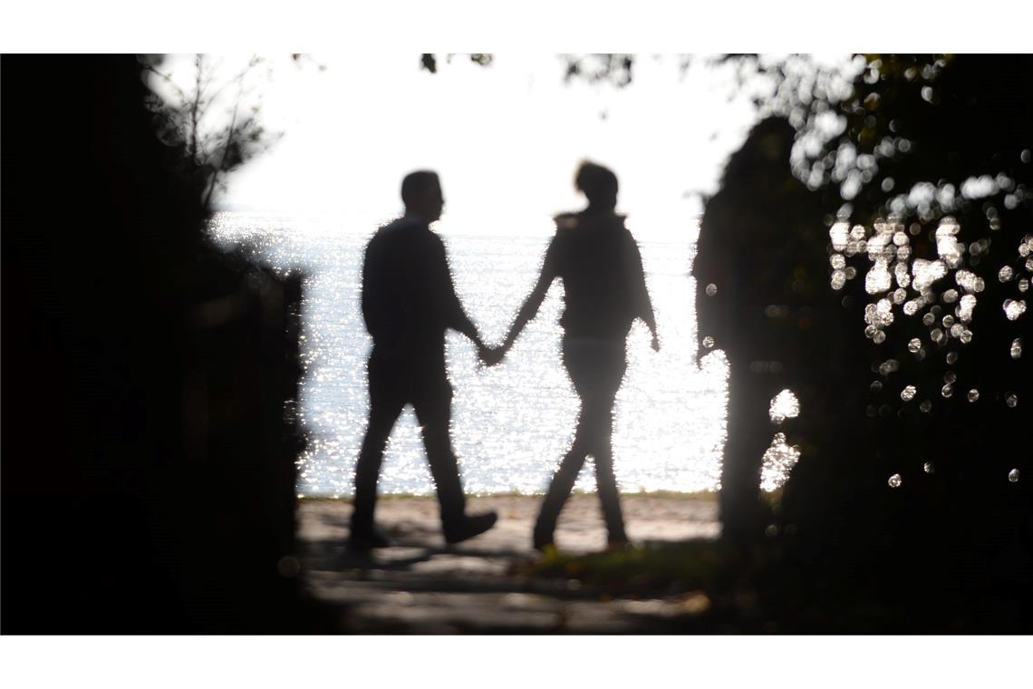 Körpergeruch fruchtbarer Frauen senkt Stress bei Männern Männer können Frauen laut einer Studie an manchen Tagen besser riechen. (Symbolbild)