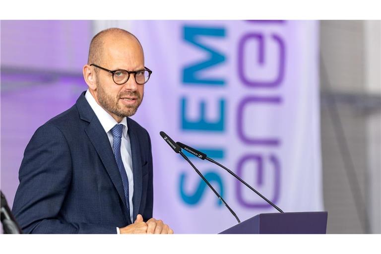 Mahnt angesichts langer Lieferzeiten zu schnellen Ausschreibungen für die geplanten neuen Gaskraftwerke: Siemens-Energy-Chef Bruch. (Archivbild)