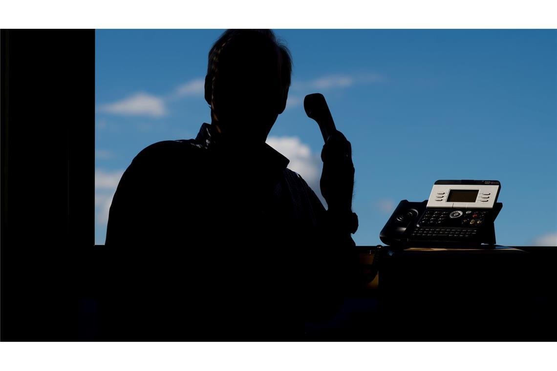 Ärger mit aufgedrängten Verträgen - Mehr Beschwerden Manche Verbraucher wissen nicht, dass sie am Telefon einen Vertrag abgeschlossen haben. (Symbolbild)