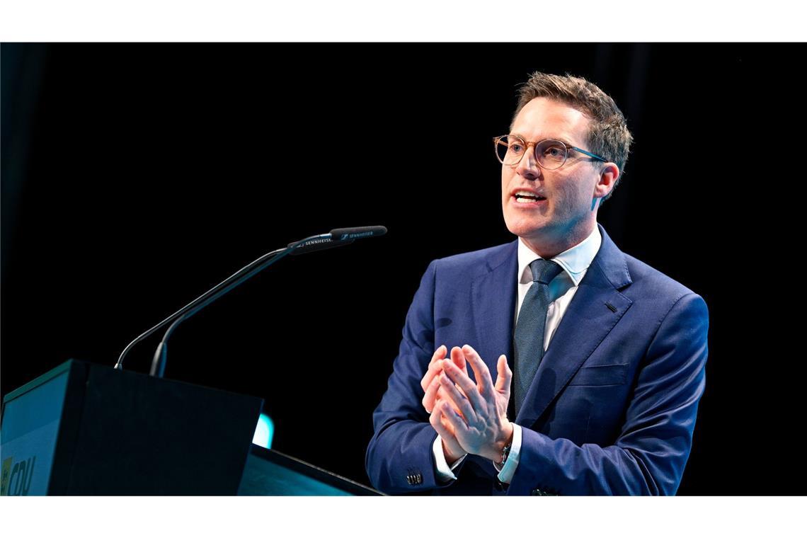 Manuel Hagel bittet um Entschuldigung. Aber meint er es auch ernst? Nicht alle sind sich sicher.