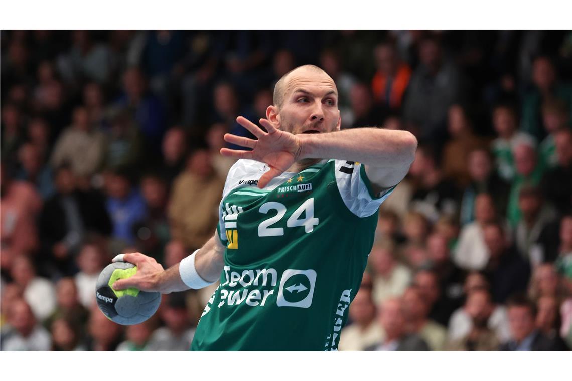 Bittere Pille – Frisch Auf Göppingen verspielt Heimspiel gegen SC DHfK Leipzig Marcel Schiller erzielte die meisten Göppinger Tore.