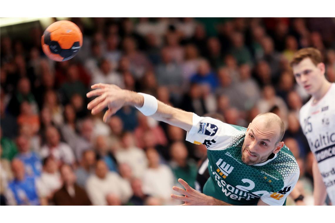 Enttäuschung trotz Punktgewinn im Handballkrimi Marcel Schiller verwandelte alle drei Siebenmeter für Frisch Auf.