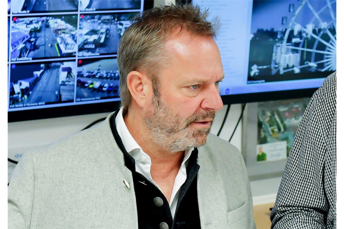 Marcus Christen bei der Arbeit auf dem Volksfest im Oktober.