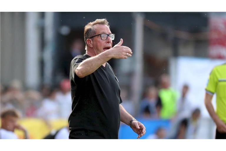 Markus Kauczinski soll den SV Sandhausen in der Regionalliga nach oben führen.