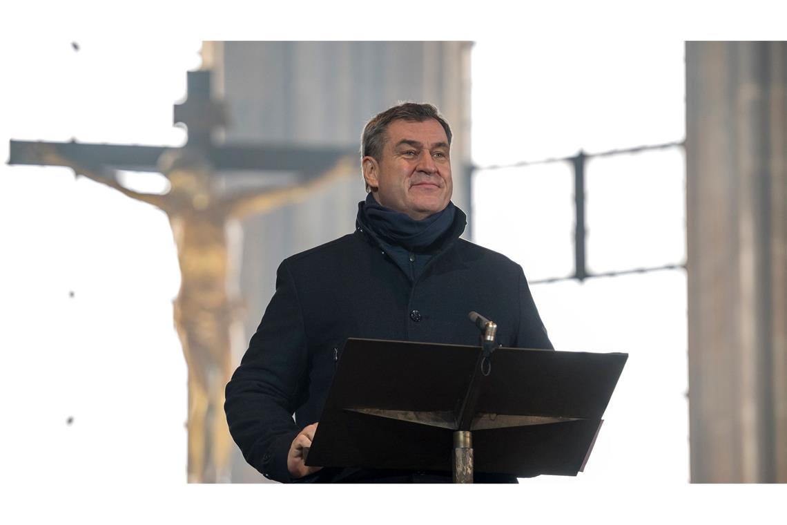 Bedford-Strohm: Demokratie braucht unabhängige Kirchen Markus Söder bei einem kirchlichen Anlass - nämlich bei der Amtseinführung des Bamberger Erzbischofs Gössl. (Archivbild)