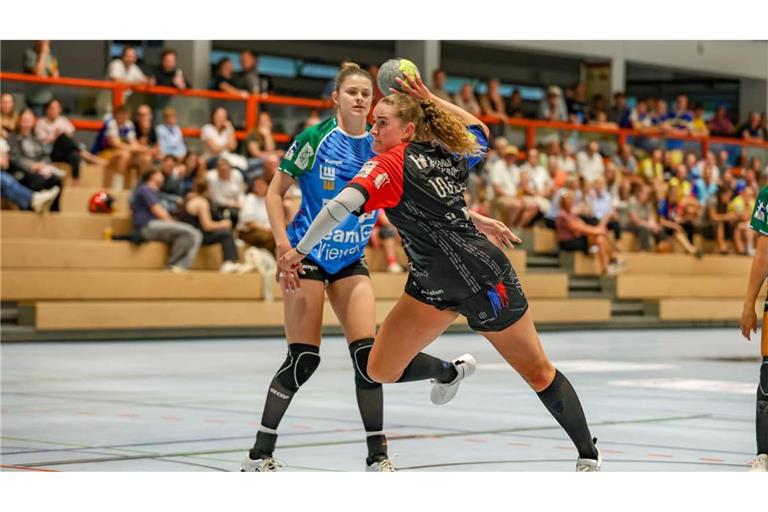 Marleen Gaiser vom HC Schmiden/Oeffingen überzeugt mit ihrer Leistung trotz der deutlichen Niederlage gegen den TSV Bönnigheim.