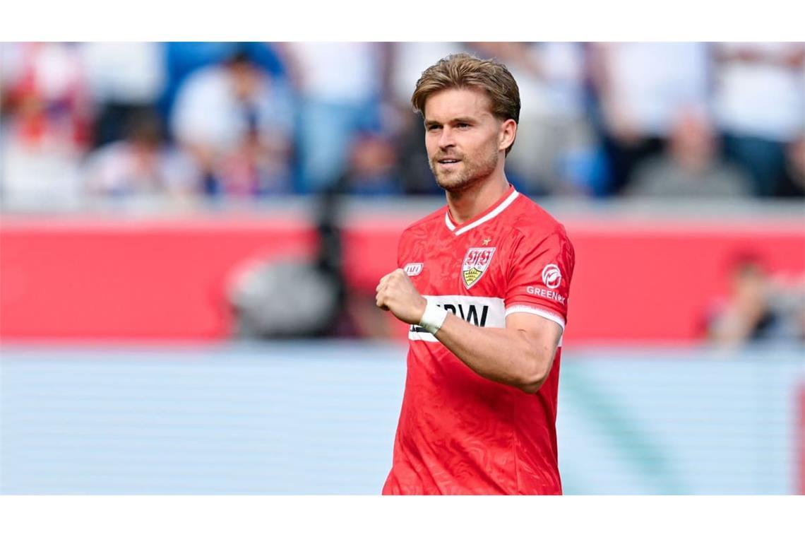 Maximilian Mittelstädt spielt hinten links.