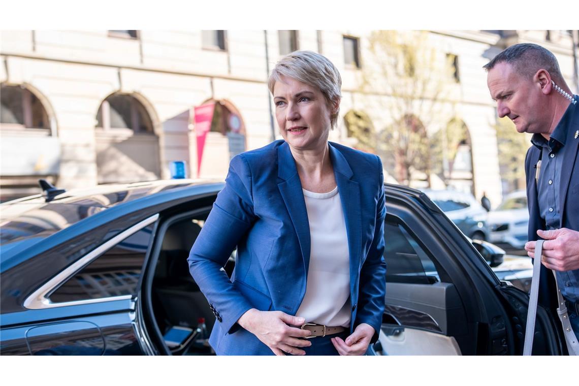 Wirtschaftsturbulenzen setzen Union und SPD unter Druck Mecklenburg-Vorpommerns Ministerpräsident Manuela Schwesig ist vorsichtig optimistisch für eine Einigung bei den Koalitionsverhandlungen in dieser Woche.
