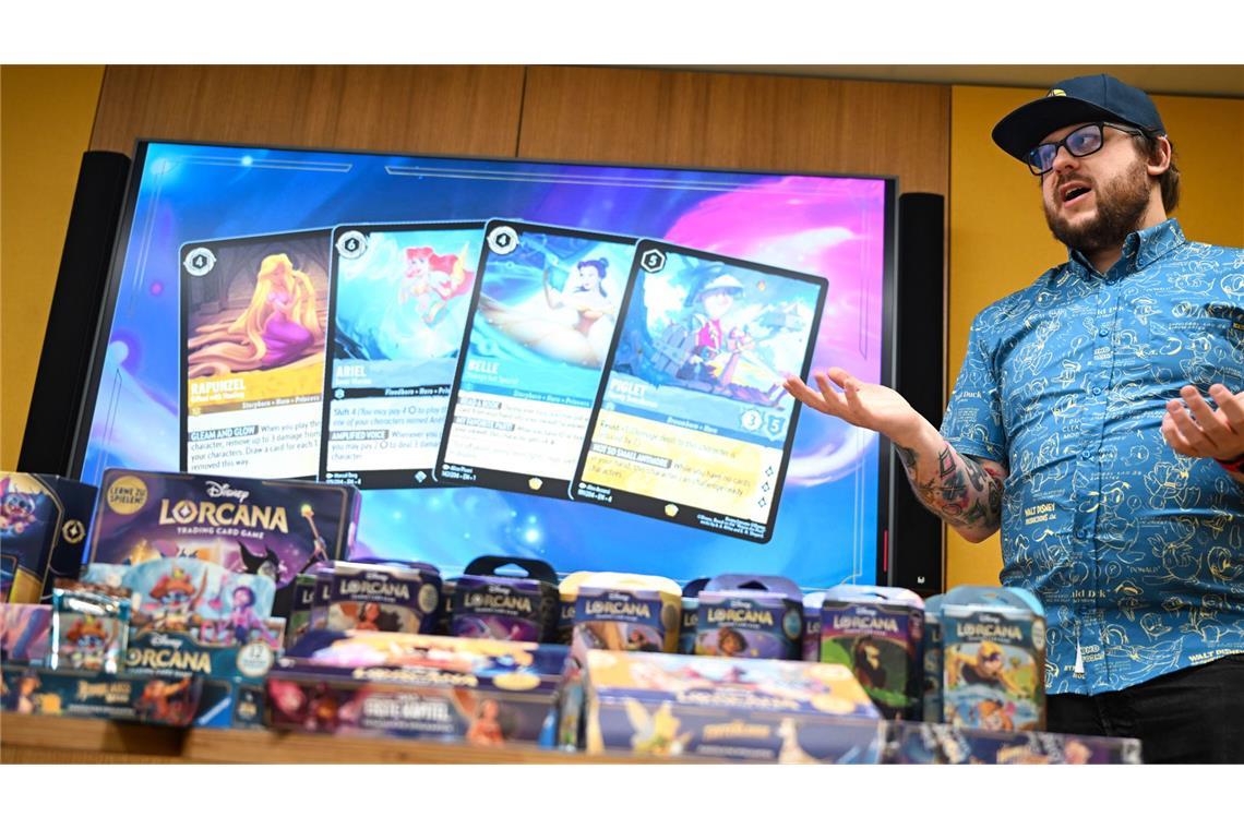 Milliardencoup „Disney Lorcana“ sorgt für Rekordumsatz – und neue Jobs Mehr als eine Milliarde Karten wurden von „Disney Lorcana“ verkauft.
