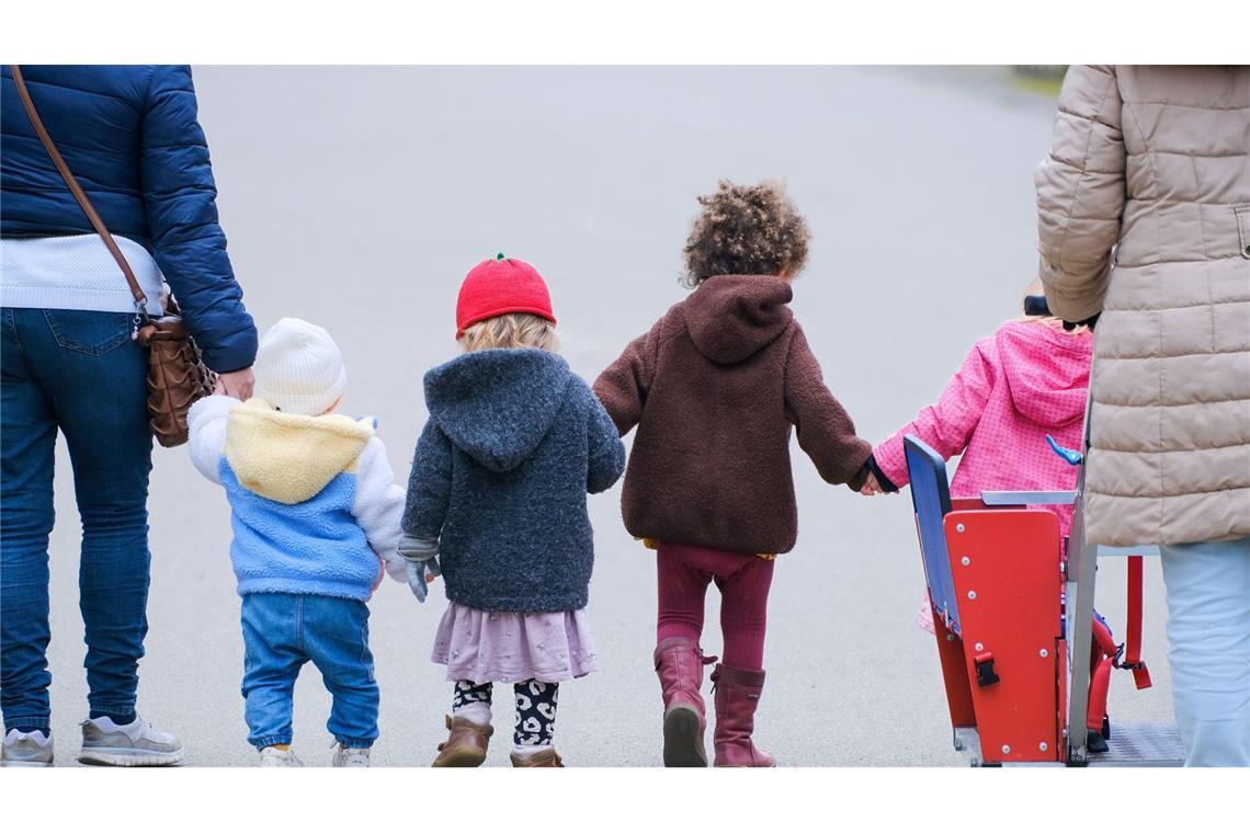 Kommt die Erhöhung 2025 doch nicht? Mehr Geld für Kinder sollte es eigentlich ab dem neuen Jahr geben. Kommt die Erhöhung?