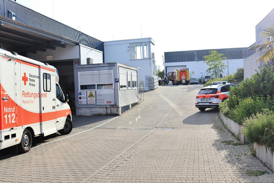 Mehrere Löschfahrzeuge und Rettungswagen waren im Einsatz. Foto: 7aktuell.de/ Lermer