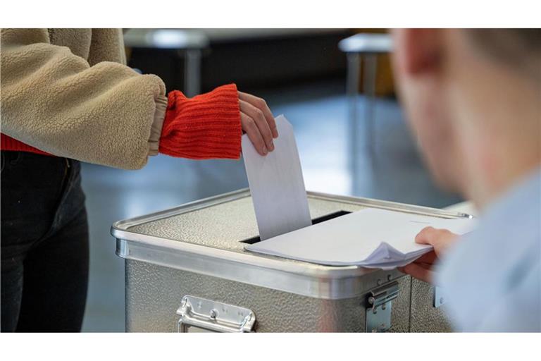 Meinungsforscher sehen beim Abstimmungsverhalten große Unterschiede zwischen den Generationen.