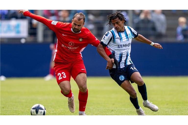 Melkamu Frauendorf und die Kickers wollen gegen Großaspach feiern.