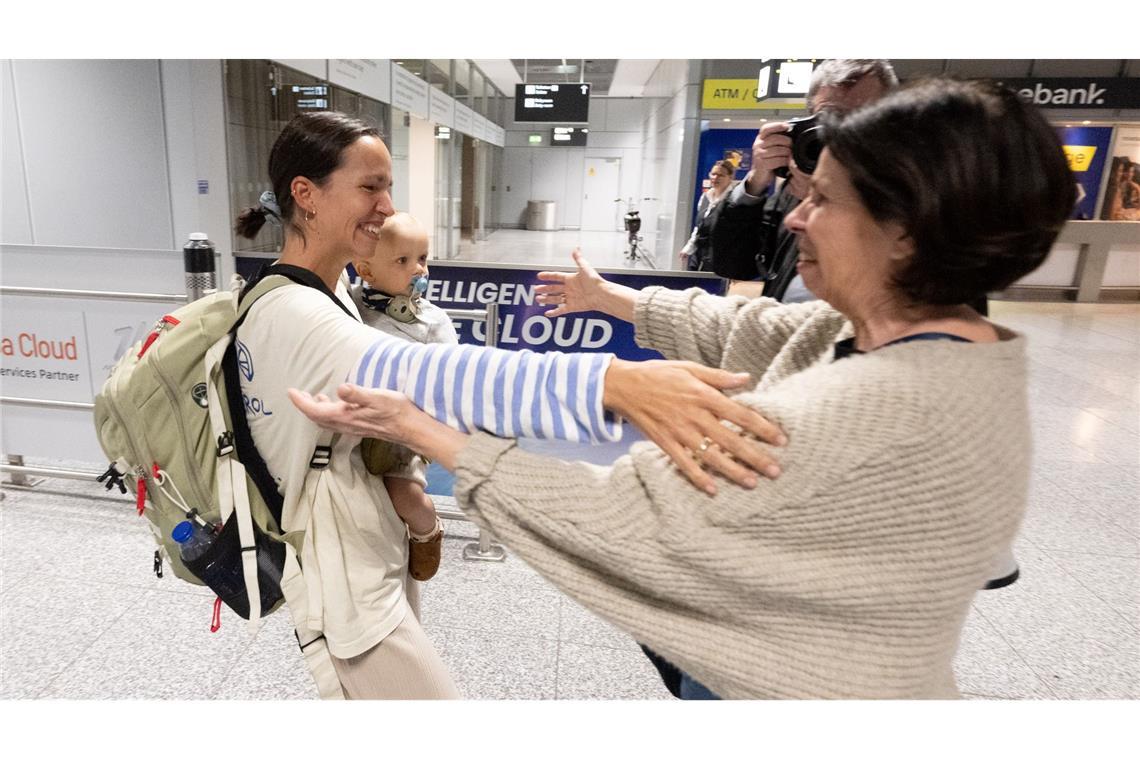 Mehrere Flüge aus Konfliktregion erwartet - Lage "volatil"