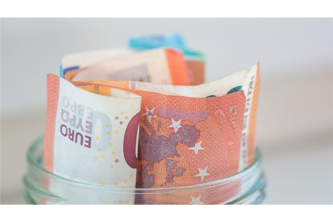 Menschen in Baden-Württemberg spendeten im Jahr 2025 bislang weniger. (Symbolbild)