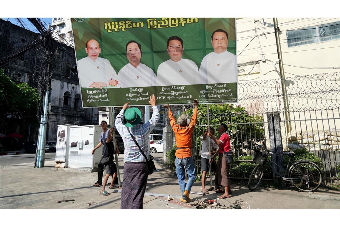 Menschenrechtler kritisieren das Votum als Scheinwahl.