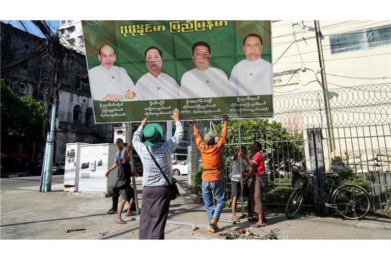 Menschenrechtler kritisieren das Votum als Scheinwahl.