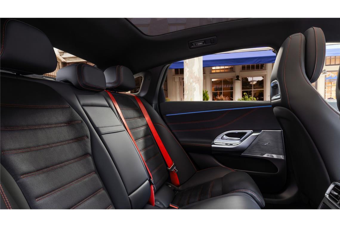 Mercedes bewirbt „das besondere Raumgefühl“ der C-Klasse.