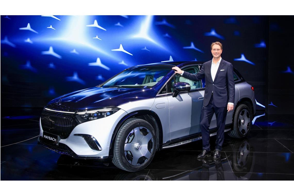 Mercedes-Chef Ola Källenius präsentiert den Luxus-Geländewagen EQS SUV, der im Werk Tuscaloosa im US-Bundesstaat Alabama gebaut wird.