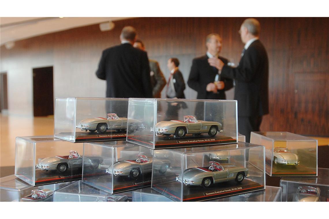Mercedes-Modellautos wurden häufig  an Kunden verschenkt.