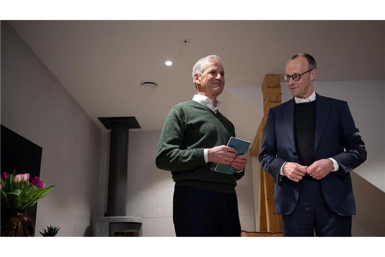 Merz will am Nachmittag mit einem Militärtransporter vom Typ A400M zum Militärstützpunkt Bardufoss fliegen und sich mit Støre ein Bild von der Übung Cold Response machen.